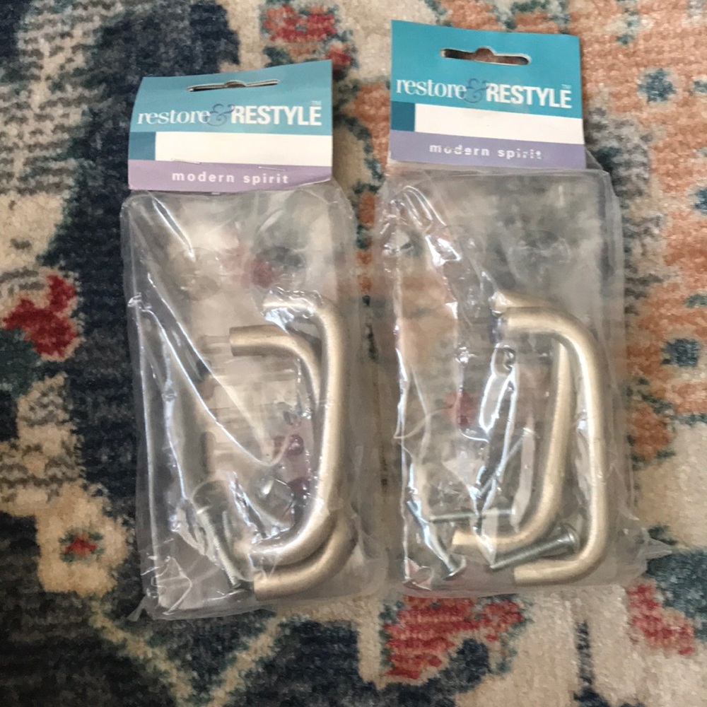 Restore & Restyle Knobs Set of 4